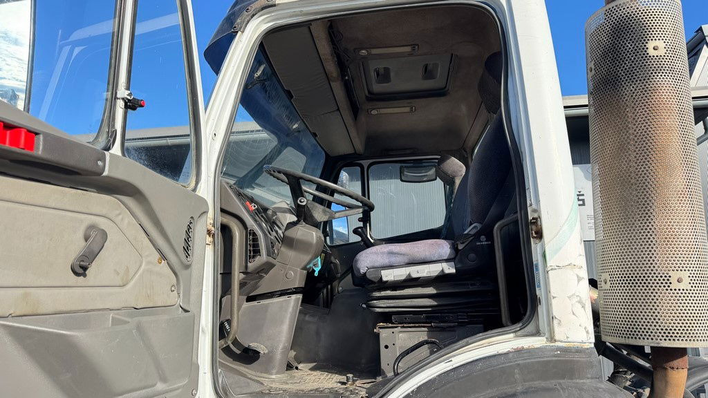 Cab chassis truck Mercedes-Benz SK 3234 8x4 chassis: picture 18