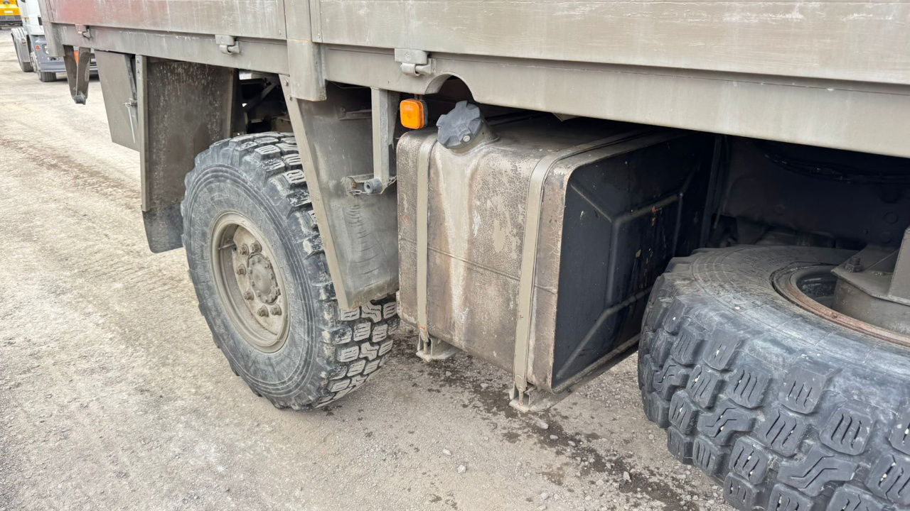 Steyr 12M18 4X4 stake body -  truck - Curtainsider truck: picture 3 Steyr 12M18 4X4 stake body -  truck - Curtainsider truck: picture 3