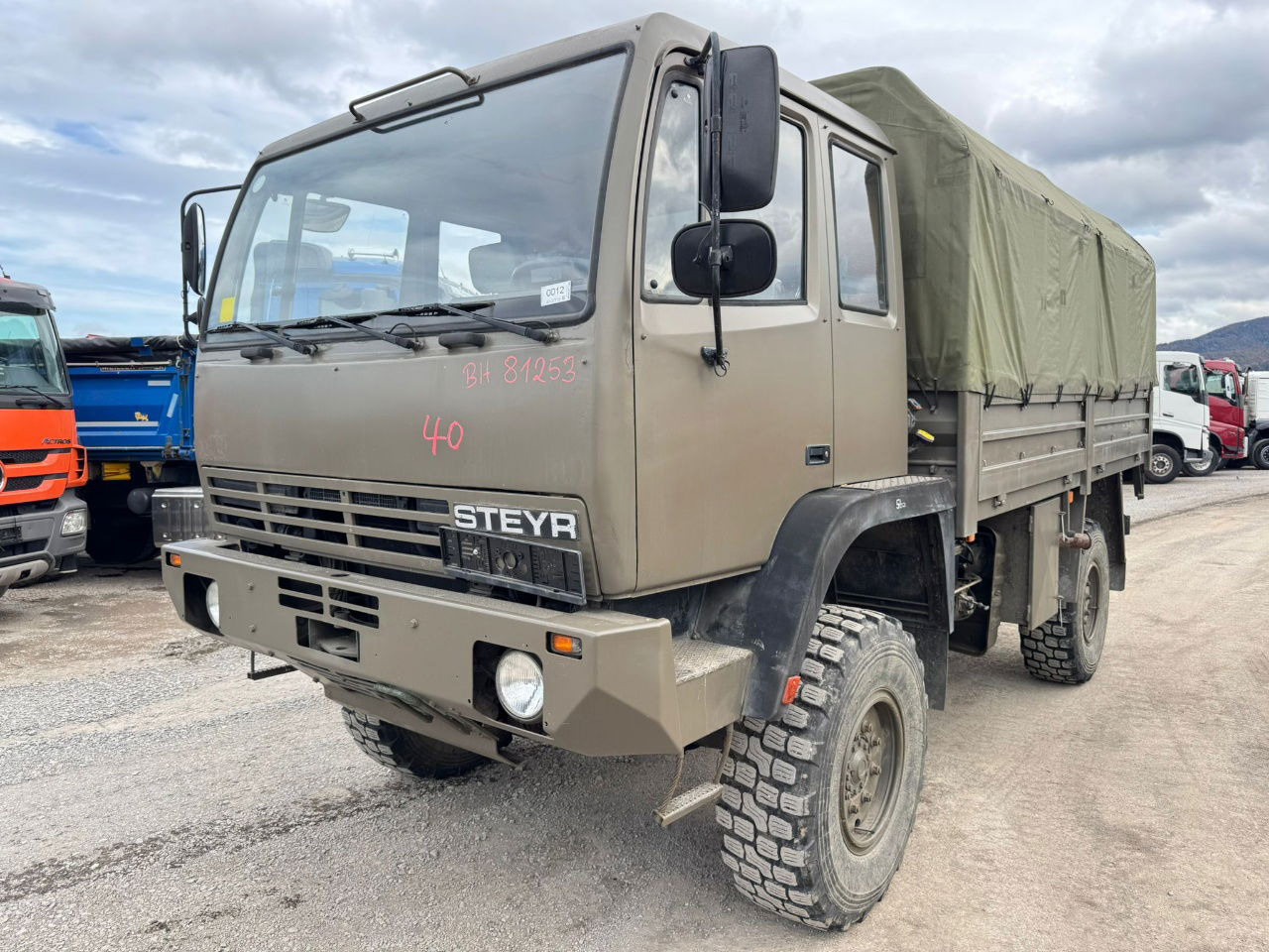 Steyr 12M18 4X4 stake body -  truck - Curtainsider truck: picture 1 Steyr 12M18 4X4 stake body -  truck - Curtainsider truck: picture 1