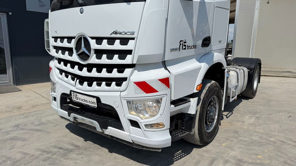 Mercedes-Benz Arocs 1851 LS HAD 4X4 - Euro 6 - retarder - tipper hydraulics - Tractor unit: picture 3 Mercedes-Benz Arocs 1851 LS HAD 4X4 - Euro 6 - retarder - tipper hydraulics - Tractor unit: picture 3