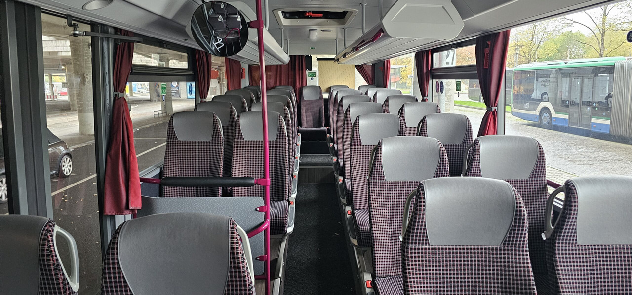 Setra S 415 UL business ORIGINAL KM!! / 6 Gang / Klima - Suburban bus: picture 5 Setra S 415 UL business ORIGINAL KM!! / 6 Gang / Klima - Suburban bus: picture 5