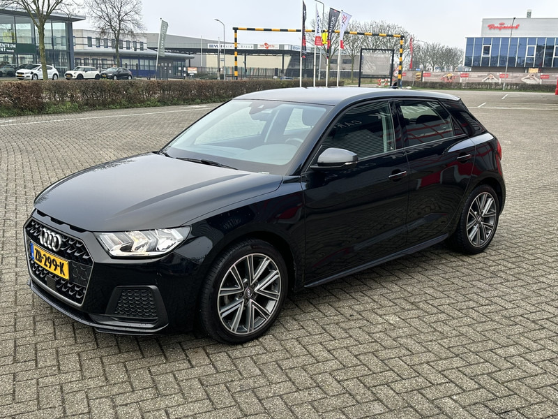 Audi A1 Sportback 25 TFSI Carplay NL Auto Epic Sportback - Hatchback: picture 4 Audi A1 Sportback 25 TFSI Carplay NL Auto Epic Sportback - Hatchback: picture 4