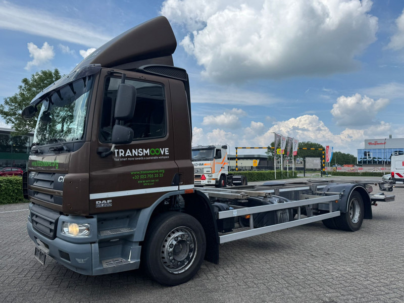 DAF CF65 220 - Cab chassis truck: picture 2 DAF CF65 220 - Cab chassis truck: picture 2
