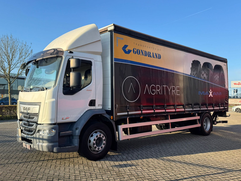 DAF LF260 Km 158.729 - Curtainsider truck: picture 2 DAF LF260 Km 158.729 - Curtainsider truck: picture 2