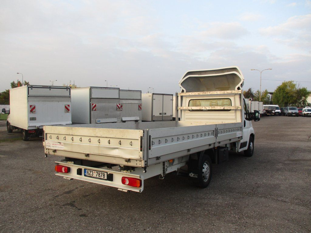Citroën Jumper 2,0 BlueHDi - Flatbed van: picture 4 Citroën Jumper 2,0 BlueHDi - Flatbed van: picture 4