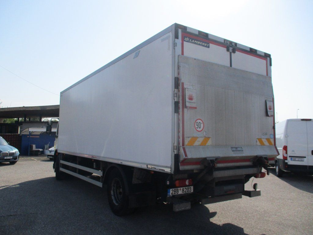 DAF LF 18.260 Xarios 600 DAF LF 18.260 Xarios 600 - Refrigerator truck: picture 5 DAF LF 18.260 Xarios 600 DAF LF 18.260 Xarios 600 - Refrigerator truck: picture 5