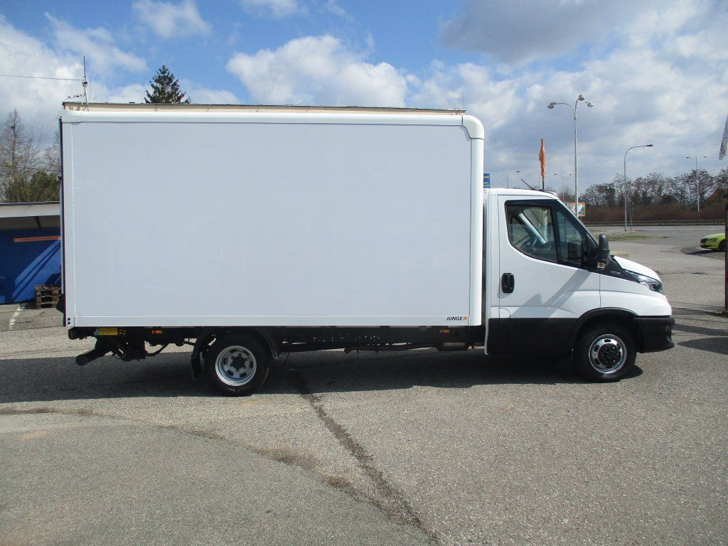 Iveco 35C16 Daily,2.3L Palfinger - Box van: picture 4 Iveco 35C16 Daily,2.3L Palfinger - Box van: picture 4