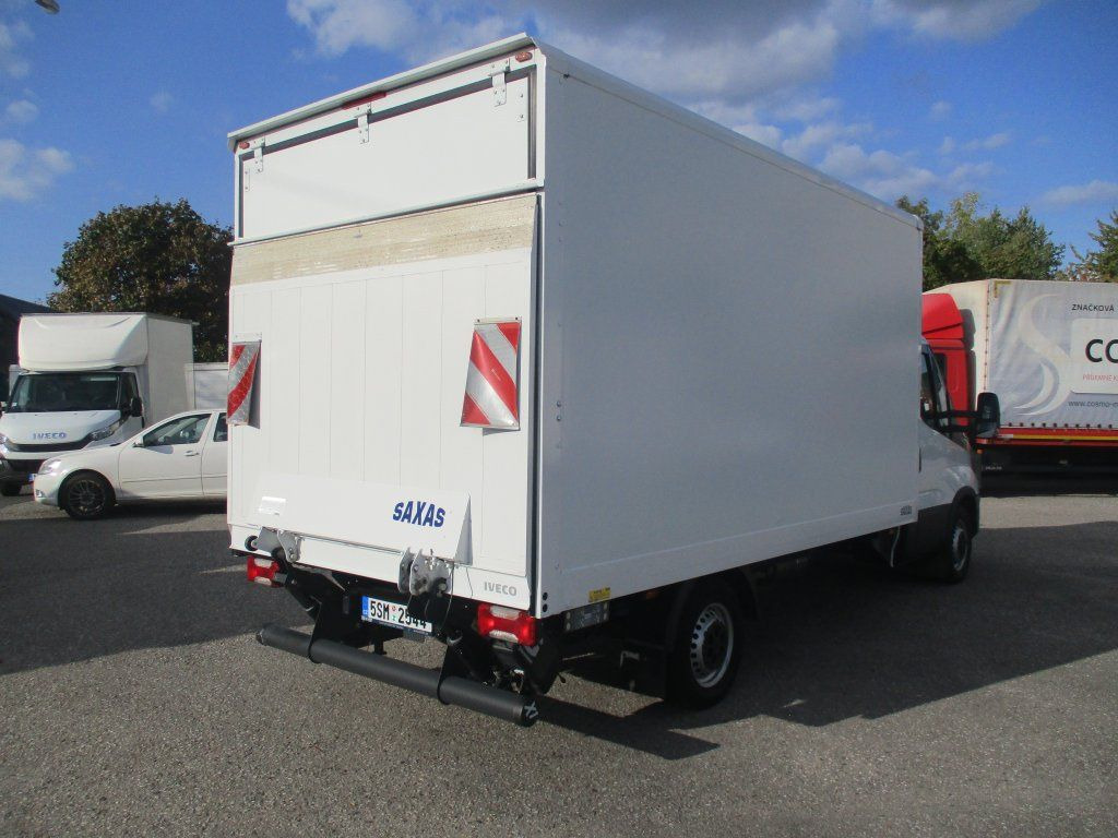Iveco Daily 35S16 mit LBW - Box van: picture 5 Iveco Daily 35S16 mit LBW - Box van: picture 5