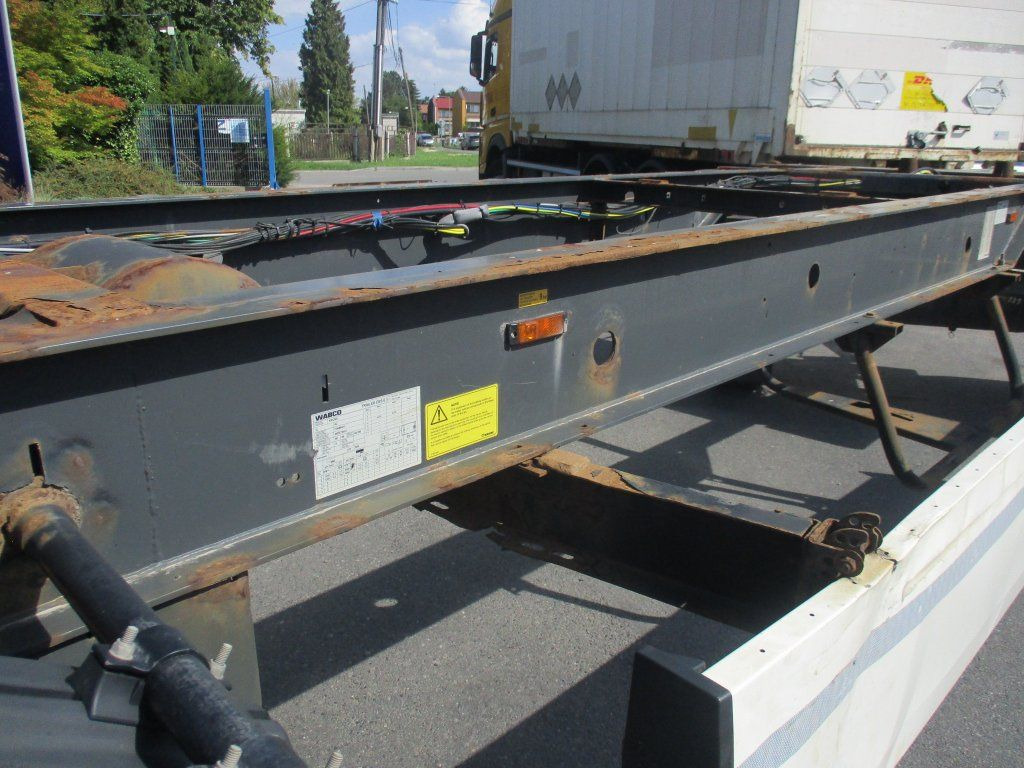 Container transporter/ Swap body trailer Krone BDF: picture 14 Container transporter/ Swap body trailer Krone BDF: picture 14