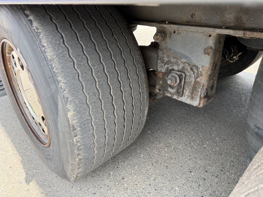 Curtainsider semi-trailer Krone SD MEGA/lowdeck: picture 12 Curtainsider semi-trailer Krone SD MEGA/lowdeck: picture 12