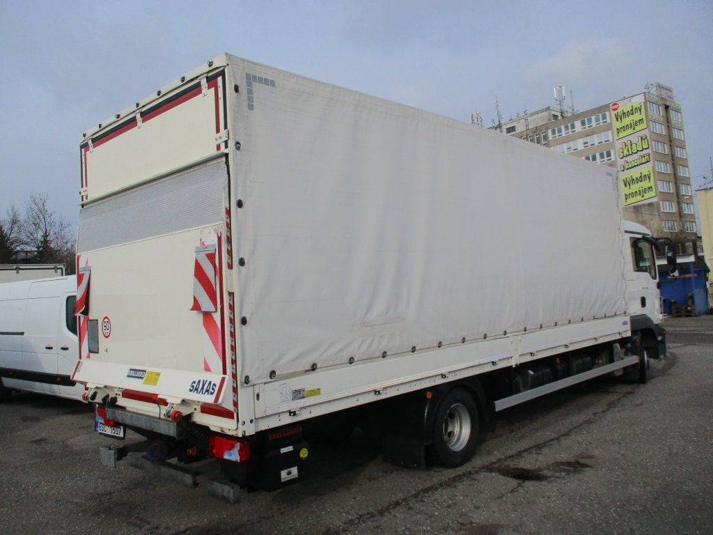 MAN TGL 12.220 MAN TGL 12.220 - Curtainsider truck: picture 3 MAN TGL 12.220 MAN TGL 12.220 - Curtainsider truck: picture 3