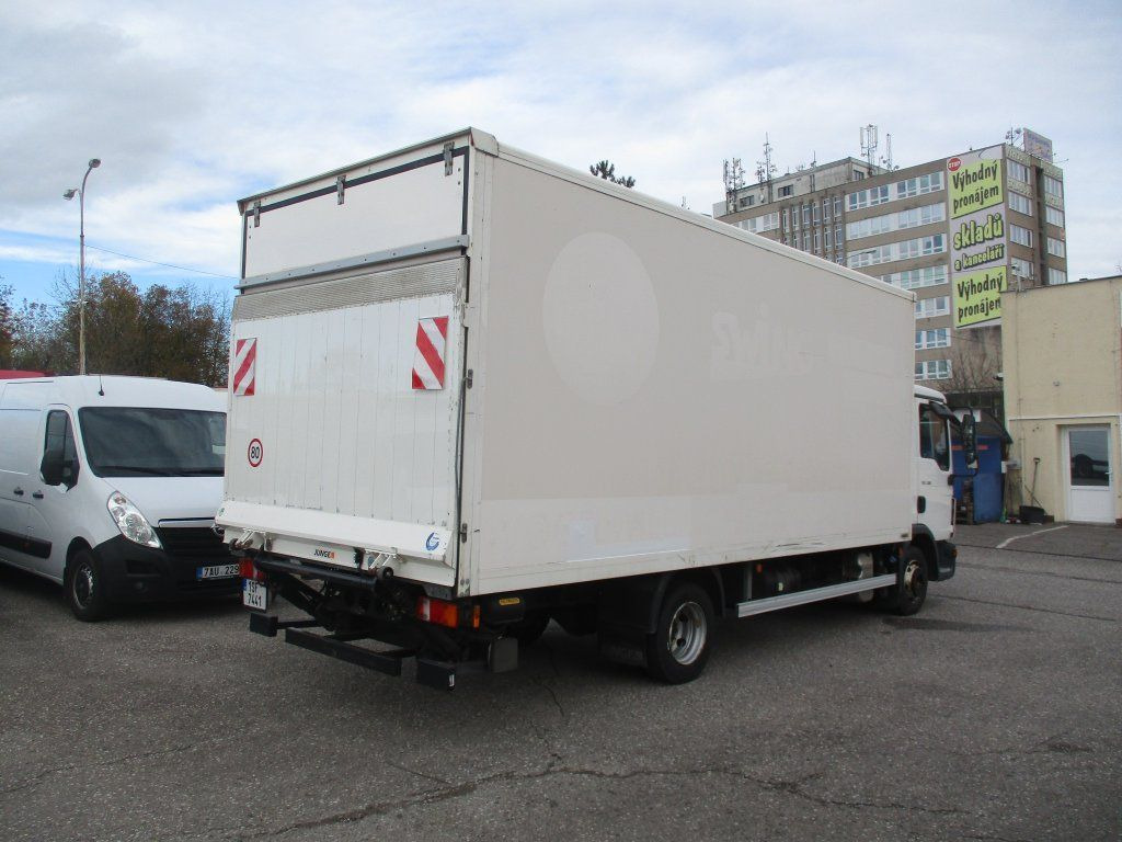MAN TGL 7.180 - Box truck: picture 2 MAN TGL 7.180 - Box truck: picture 2