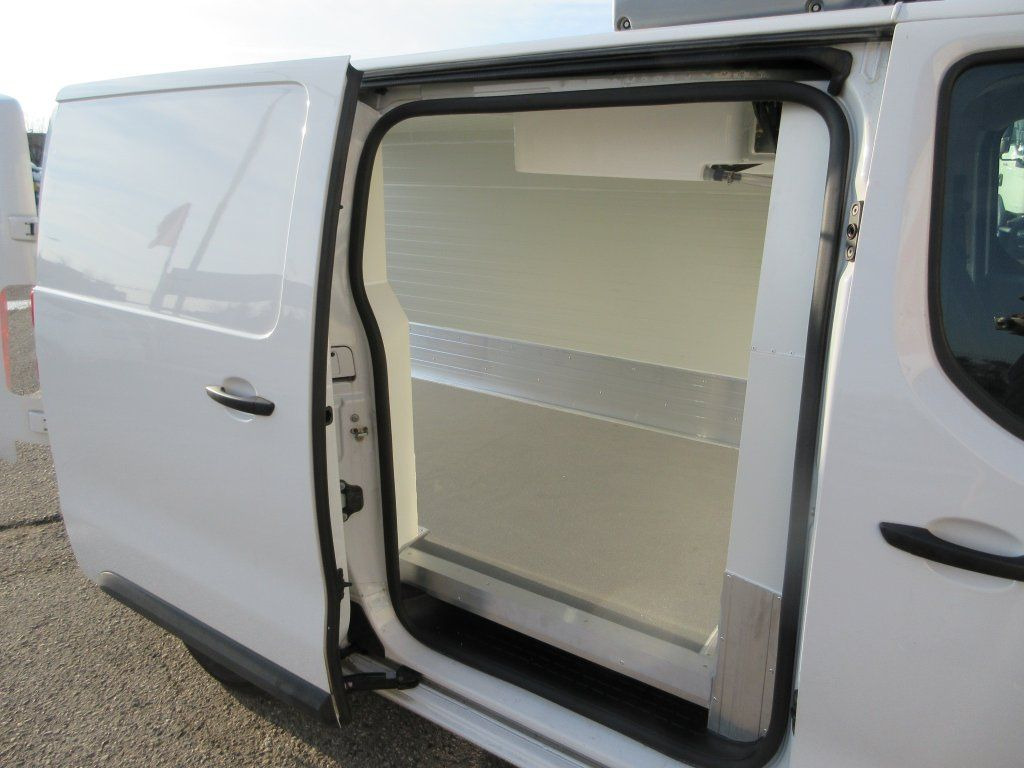 Peugeot Expert L2H1, Izotherm - Small van: picture 4 Peugeot Expert L2H1, Izotherm - Small van: picture 4