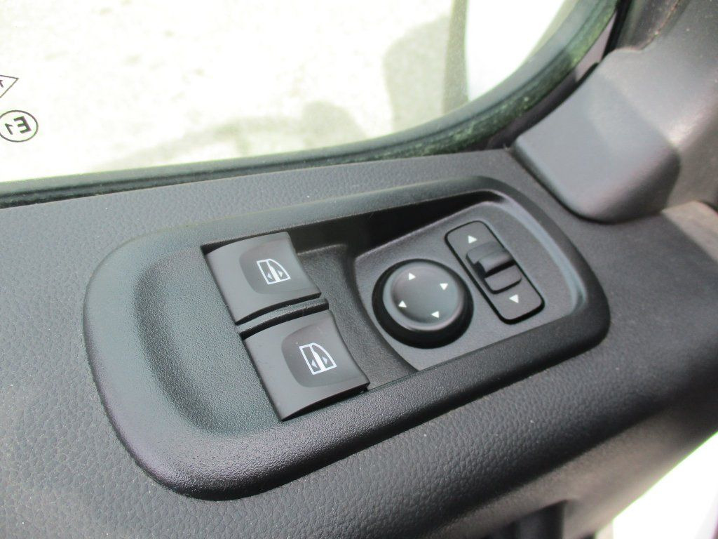 Renault Master 2.3dci L3H3 on lease Renault Master 2.3dci L3H3: picture 19