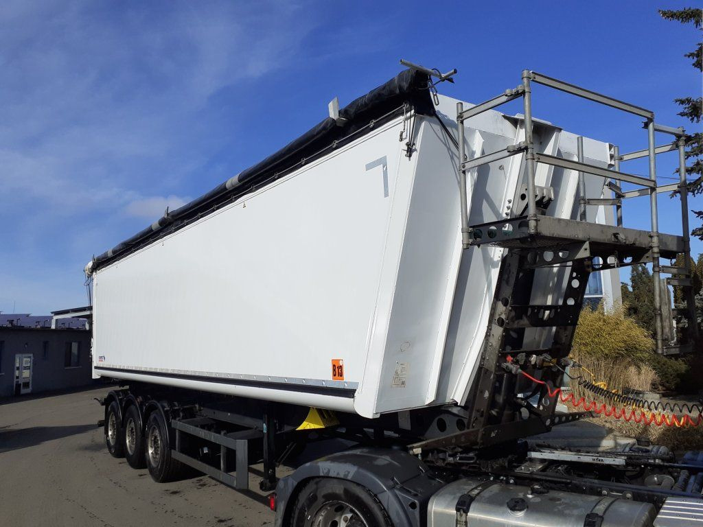 Schmitz Cargobull SKI 24 50 m3 - Tipper semi-trailer: picture 1 Schmitz Cargobull SKI 24 50 m3 - Tipper semi-trailer: picture 1