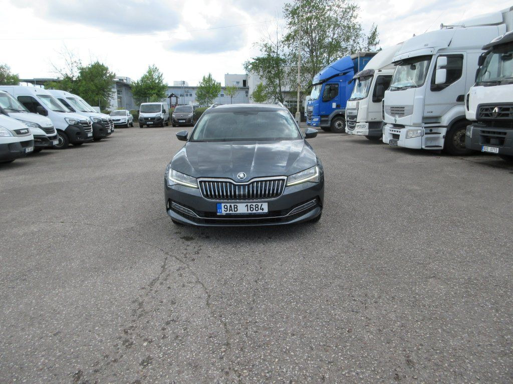 Skoda 2.0 Tdi  Style - Station wagon: picture 2 Skoda 2.0 Tdi  Style - Station wagon: picture 2