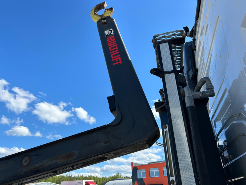 Volvo FH 540 | 6x4 | HIAB 21 | NOSTOTELI | TULOSSA - Hook lift truck: picture 5 Volvo FH 540 | 6x4 | HIAB 21 | NOSTOTELI | TULOSSA - Hook lift truck: picture 5