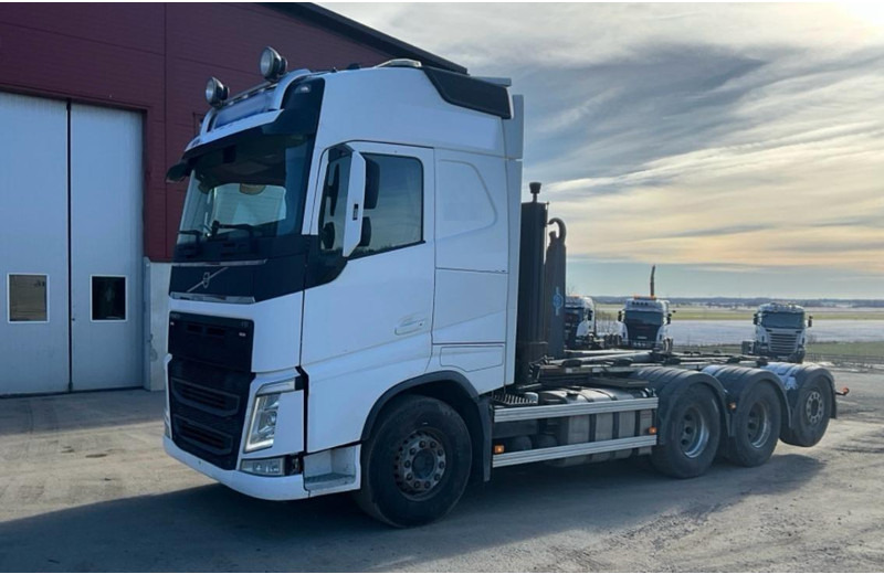 Volvo FH 540 / 8x4 / HIDASTIN / TULOSSA - Hook lift truck: picture 1 Volvo FH 540 / 8x4 / HIDASTIN / TULOSSA - Hook lift truck: picture 1