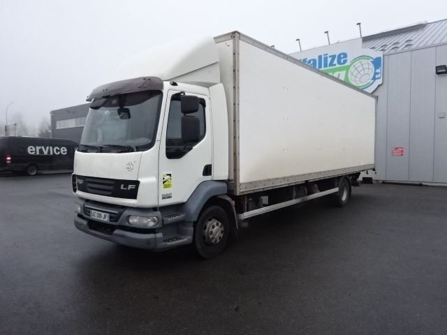 DAF LF 55 280 // broken engine - moteur cassé ! - Box truck: picture 1 DAF LF 55 280 // broken engine - moteur cassé ! - Box truck: picture 1
