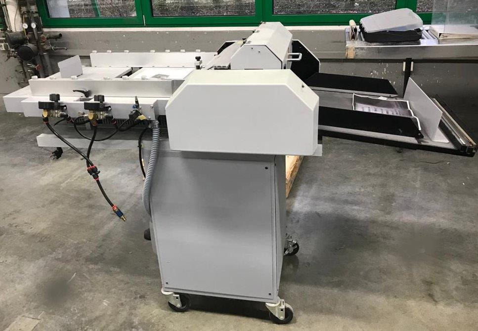 Graphic Whizard CreaseMaster Plus - automatic grooving, slotting, creasing and perforating machine - Printing machinery: picture 2 Graphic Whizard CreaseMaster Plus - automatic grooving, slotting, creasing and perforating machine - Printing machinery: picture 2