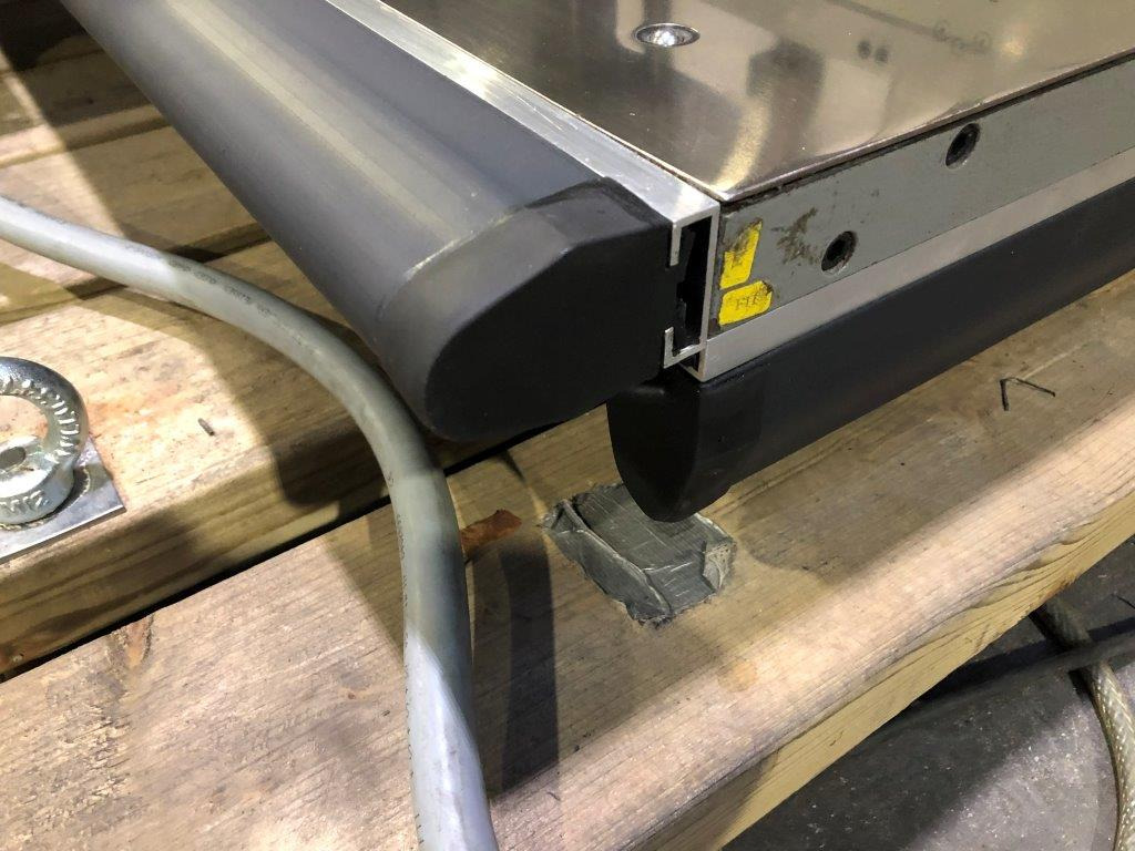 Paper cutting machine Large sized cutting system Polar 137 XT-AT with stacking lifter, automatic vibrator, scale and optional unloader: picture 13 Paper cutting machine Large sized cutting system Polar 137 XT-AT with stacking lifter, automatic vibrator, scale and optional unloader: picture 13