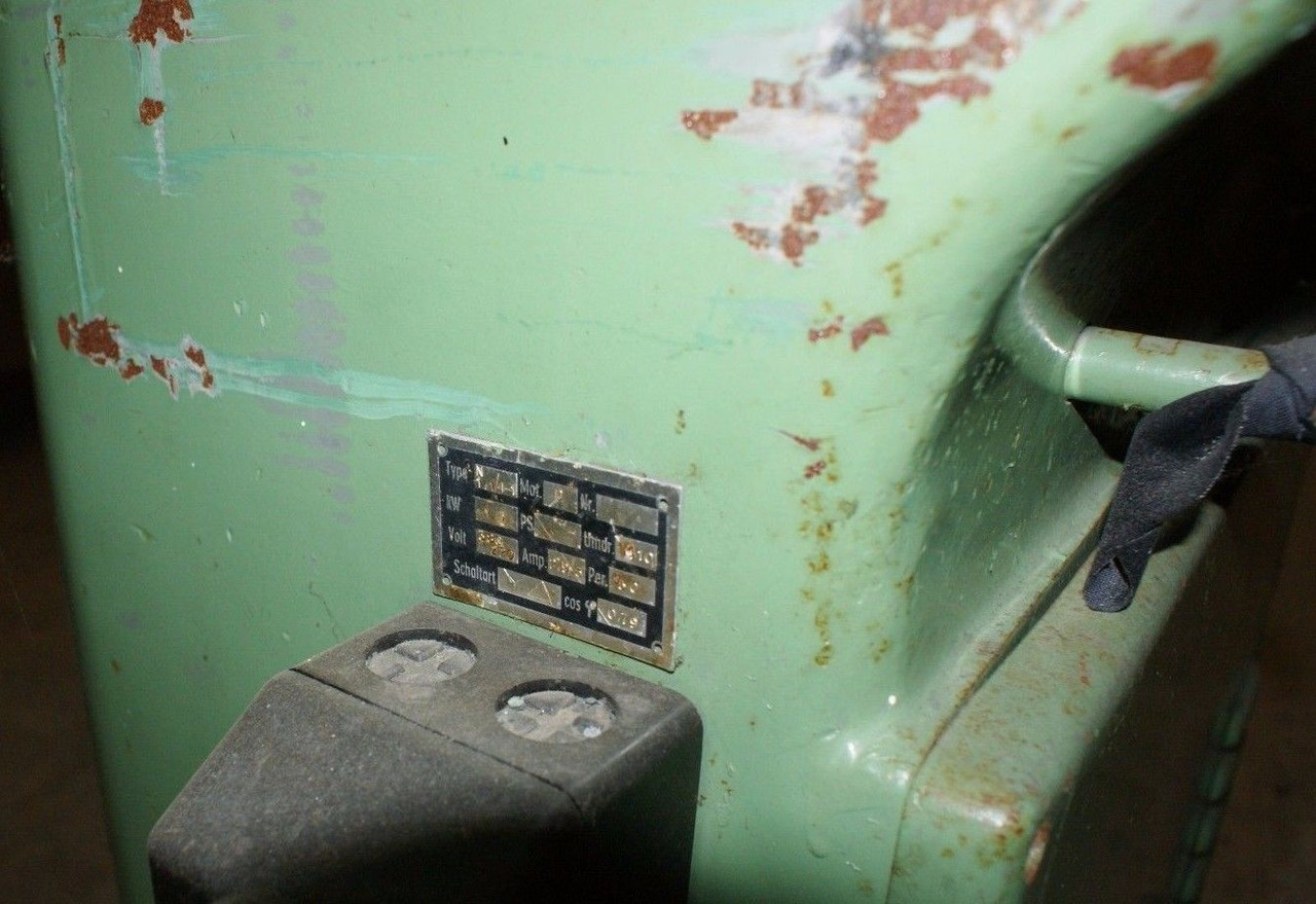 Schoen & Cie Model N 1.1/4-1 Hydraulic Pivot Arm Punch - Printing machinery: picture 4 Schoen & Cie Model N 1.1/4-1 Hydraulic Pivot Arm Punch - Printing machinery: picture 4