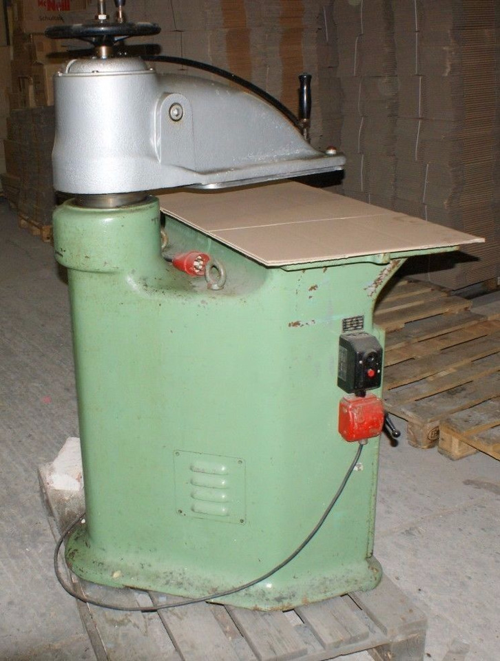 Schoen & Cie Model N 1.1/4-1 Hydraulic Pivot Arm Punch - Printing machinery: picture 1 Schoen & Cie Model N 1.1/4-1 Hydraulic Pivot Arm Punch - Printing machinery: picture 1