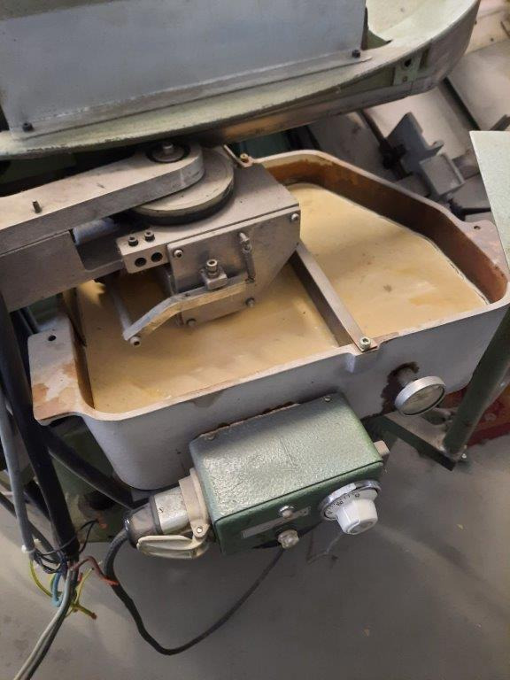 Four clamps Perfect binder Muller Martini Amigo Plus 1580.0410 - Binding machine: picture 3 Four clamps Perfect binder Muller Martini Amigo Plus 1580.0410 - Binding machine: picture 3