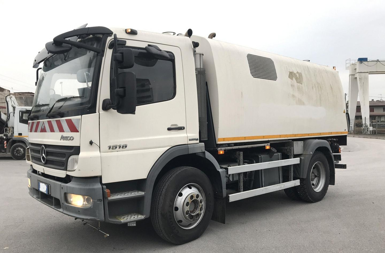 BUCHER SCHORLING - Road sweeper: picture 1 BUCHER SCHORLING - Road sweeper: picture 1