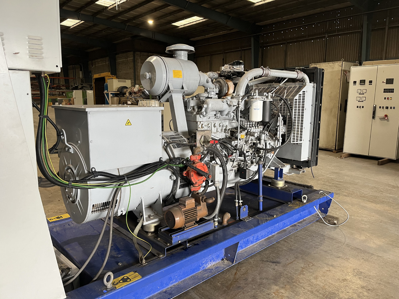 2h Energy 150 kVa IVECO 8361 - Generator set: picture 3 2h Energy 150 kVa IVECO 8361 - Generator set: picture 3