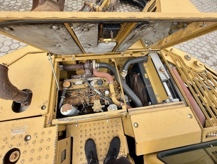 Crawler excavator CAT 321C LCR: picture 12