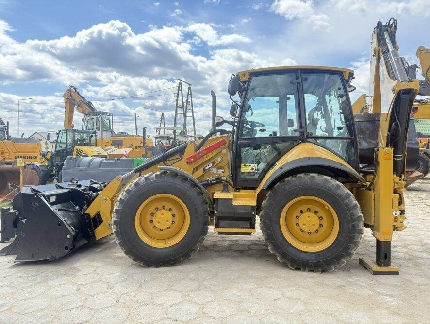 CAT 444F  - Backhoe loader: picture 1 CAT 444F  - Backhoe loader: picture 1