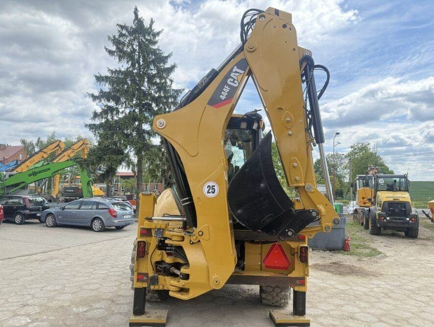 CAT 444F  - Backhoe loader: picture 4 CAT 444F  - Backhoe loader: picture 4