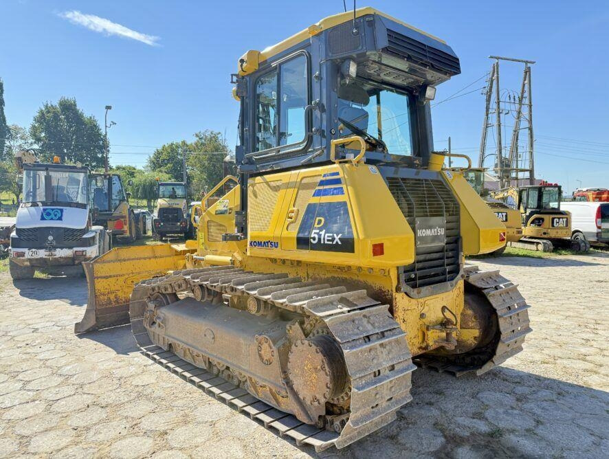 Komatsu D51EX-22  - Bulldozer: picture 2 Komatsu D51EX-22  - Bulldozer: picture 2