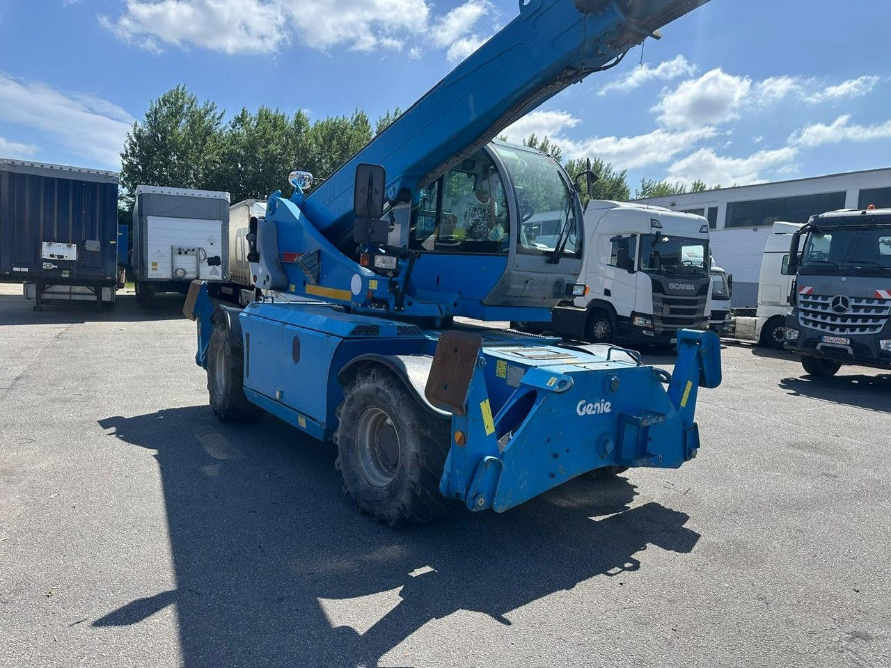 Genie Terex GTH 4018 SR/4x4/ ROTO - Truck mounted aerial platform: picture 4 Genie Terex GTH 4018 SR/4x4/ ROTO - Truck mounted aerial platform: picture 4