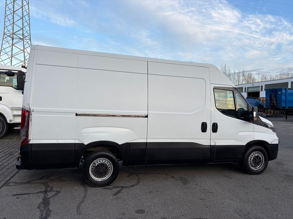 Iveco Daily 35S130 Klima Iveco Daily 35S130 Klima - Panel van: picture 4 Iveco Daily 35S130 Klima Iveco Daily 35S130 Klima - Panel van: picture 4