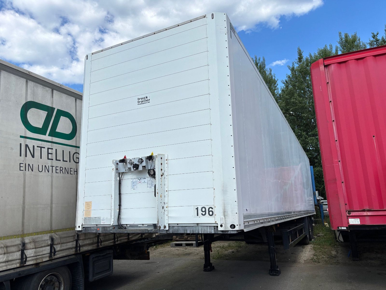 Schmitz Cargobull SKO18/L-13 Luft/Scheibenbremse - Closed box semi-trailer: picture 1 Schmitz Cargobull SKO18/L-13 Luft/Scheibenbremse - Closed box semi-trailer: picture 1