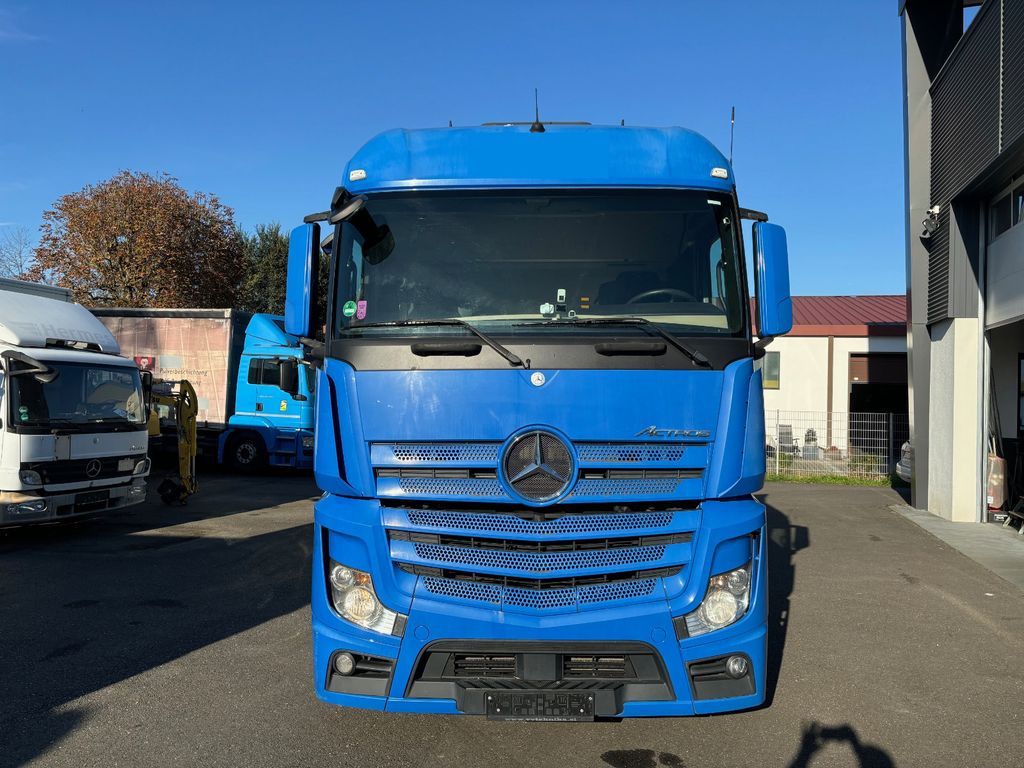 Mercedes-Benz 1836 - Tractor unit: picture 3 Mercedes-Benz 1836 - Tractor unit: picture 3