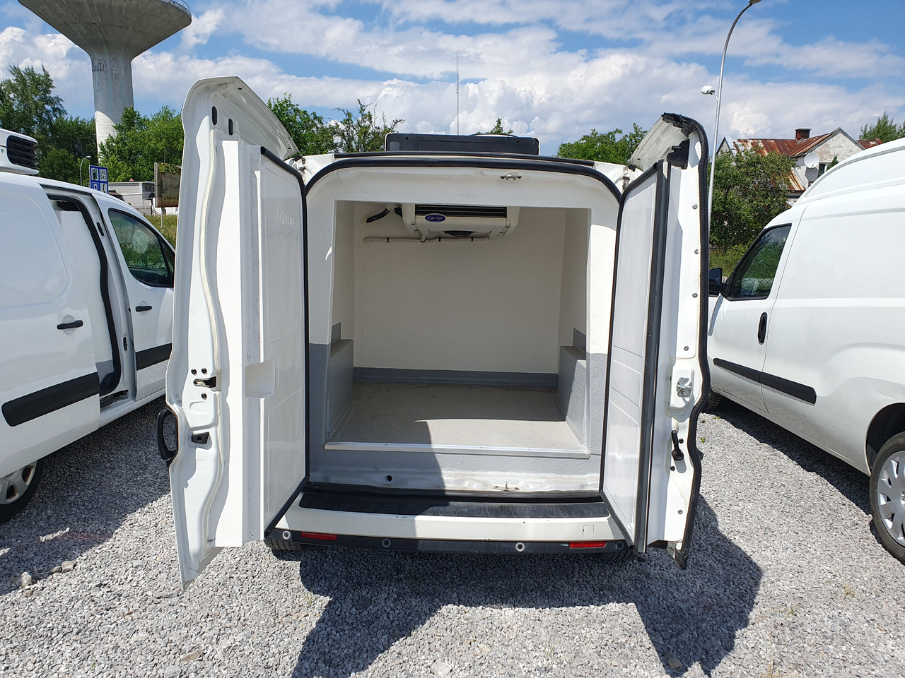 Refrigerated van FIAT DOBLO CHLODNIA MROZNIA - 20 C KLIMA EURO6: picture 1