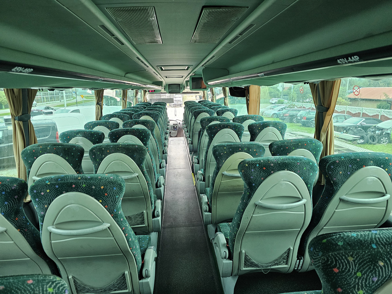 SCANIA IRIZAR CENTURY 61 OSOB KLIMA EURO5 - Coach: picture 4 SCANIA IRIZAR CENTURY 61 OSOB KLIMA EURO5 - Coach: picture 4