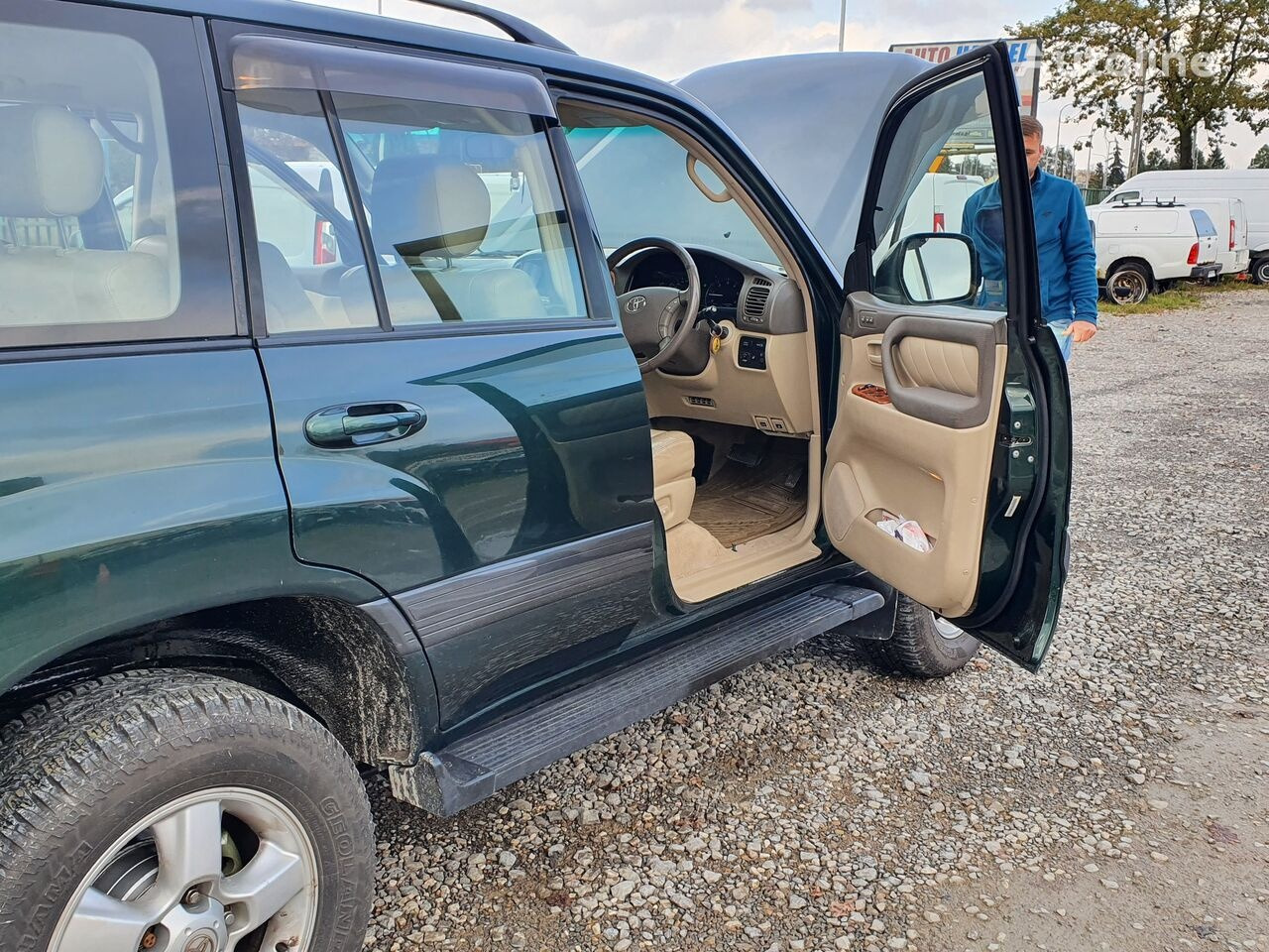 Toyota LAND CRUISER 100 4,2 TD KLIMA 7 OSOB - SUV: picture 4 Toyota LAND CRUISER 100 4,2 TD KLIMA 7 OSOB - SUV: picture 4