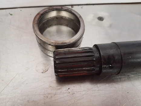Case 5140, 5120, 5130, 5000 Series, Pto Drive Shaft 1341086c1 - Transmission: picture 3 Case 5140, 5120, 5130, 5000 Series, Pto Drive Shaft 1341086c1 - Transmission: picture 3