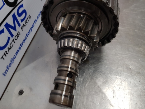 Case Maxxum 5140, 5000, Mx, Mxc Transmission Shaft Assy 1341161c2, 1341161c3 - Transmission: picture 5 Case Maxxum 5140, 5000, Mx, Mxc Transmission Shaft Assy 1341161c2, 1341161c3 - Transmission: picture 5