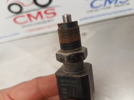 Claas Arion 640, 500, 600 Cmatic, Hexashift Brake Sensor 770006322, 835898 - Sensor for Farm tractor: picture 3 Claas Arion 640, 500, 600 Cmatic, Hexashift Brake Sensor 770006322, 835898 - Sensor for Farm tractor: picture 3