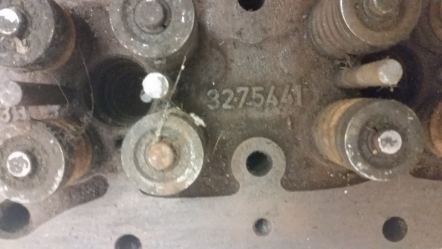Cummins Engine Cylinder Head 3275441 - Cylinder head for Farm tractor: picture 2 Cummins Engine Cylinder Head 3275441 - Cylinder head for Farm tractor: picture 2