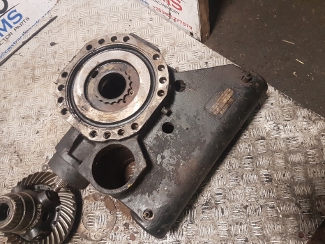 Dana Spicer 212/426 Axle Housing Bevel Gear 21201009619, 2120100901, 1120450028 - Axle and parts for Loader: picture 5 Dana Spicer 212/426 Axle Housing Bevel Gear 21201009619, 2120100901, 1120450028 - Axle and parts for Loader: picture 5
