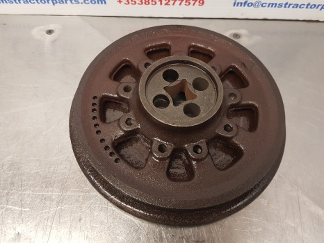 Deutz Agrotron 110, Mk3, 6, Agroplus, Engine Pulley 04209572, 04256084, 04198181 - Belt tensioner for Agricultural machinery: picture 3 Deutz Agrotron 110, Mk3, 6, Agroplus, Engine Pulley 04209572, 04256084, 04198181 - Belt tensioner for Agricultural machinery: picture 3