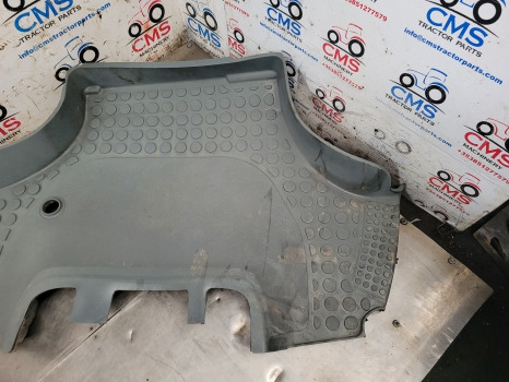 Deutz Agrotron M, New, Profiline Series M620 Cab Floor Mat 0.012.6504.2/10 - Cab and interior: picture 2 Deutz Agrotron M, New, Profiline Series M620 Cab Floor Mat 0.012.6504.2/10 - Cab and interior: picture 2