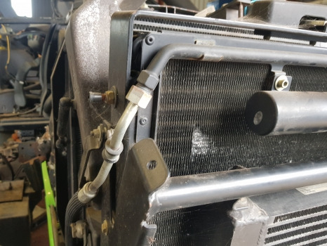 Deutz Agrotron M620 Air Conditioning Condenser Radiator 0.016.1816.4/10 - A/C part: picture 3 Deutz Agrotron M620 Air Conditioning Condenser Radiator 0.016.1816.4/10 - A/C part: picture 3