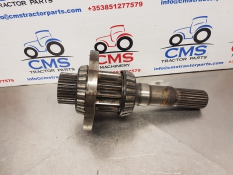 Deutz D7807c, Dx 3.90, 3.70, 6807, 7007, Rear Axle Drive Shaft Right 04310724 - Drive shaft for Farm tractor: picture 1 Deutz D7807c, Dx 3.90, 3.70, 6807, 7007, Rear Axle Drive Shaft Right 04310724 - Drive shaft for Farm tractor: picture 1
